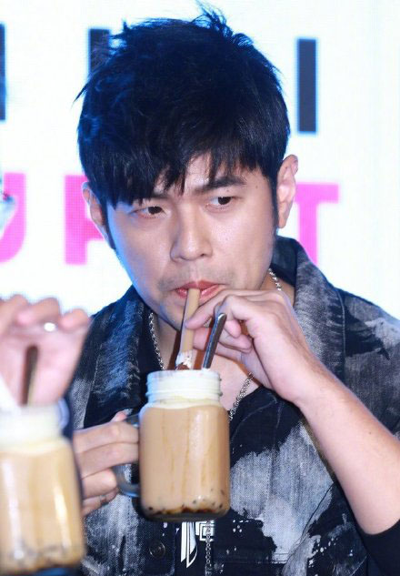 周杰伦爱喝珍珠奶茶,周杰伦为什么爱喝珍珠奶茶