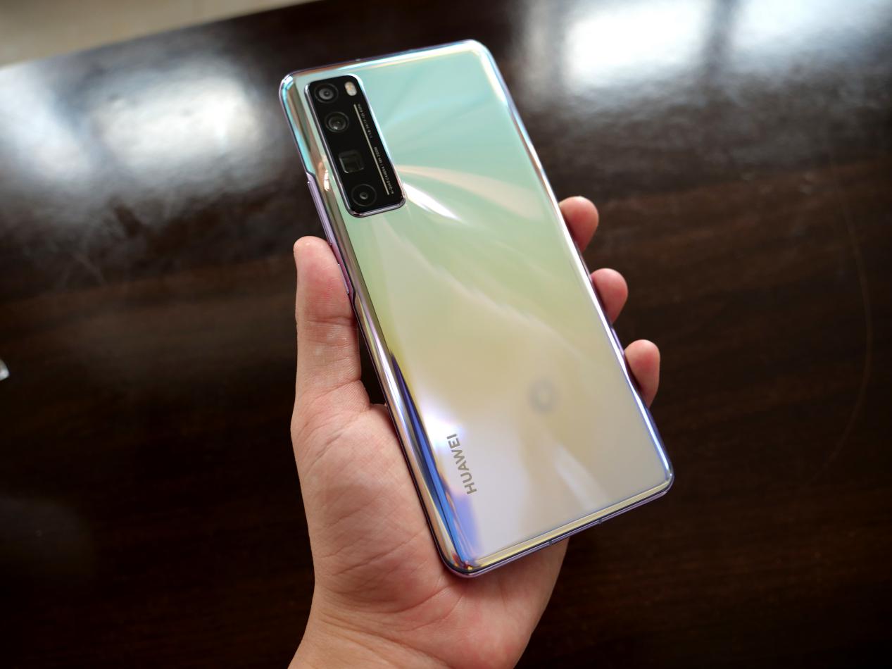 华为nova7se拍照体验视频,华为nova7pro自拍为什么有白框