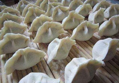 白萝卜饺子这样调馅最好吃,饺子怎么煎才好吃