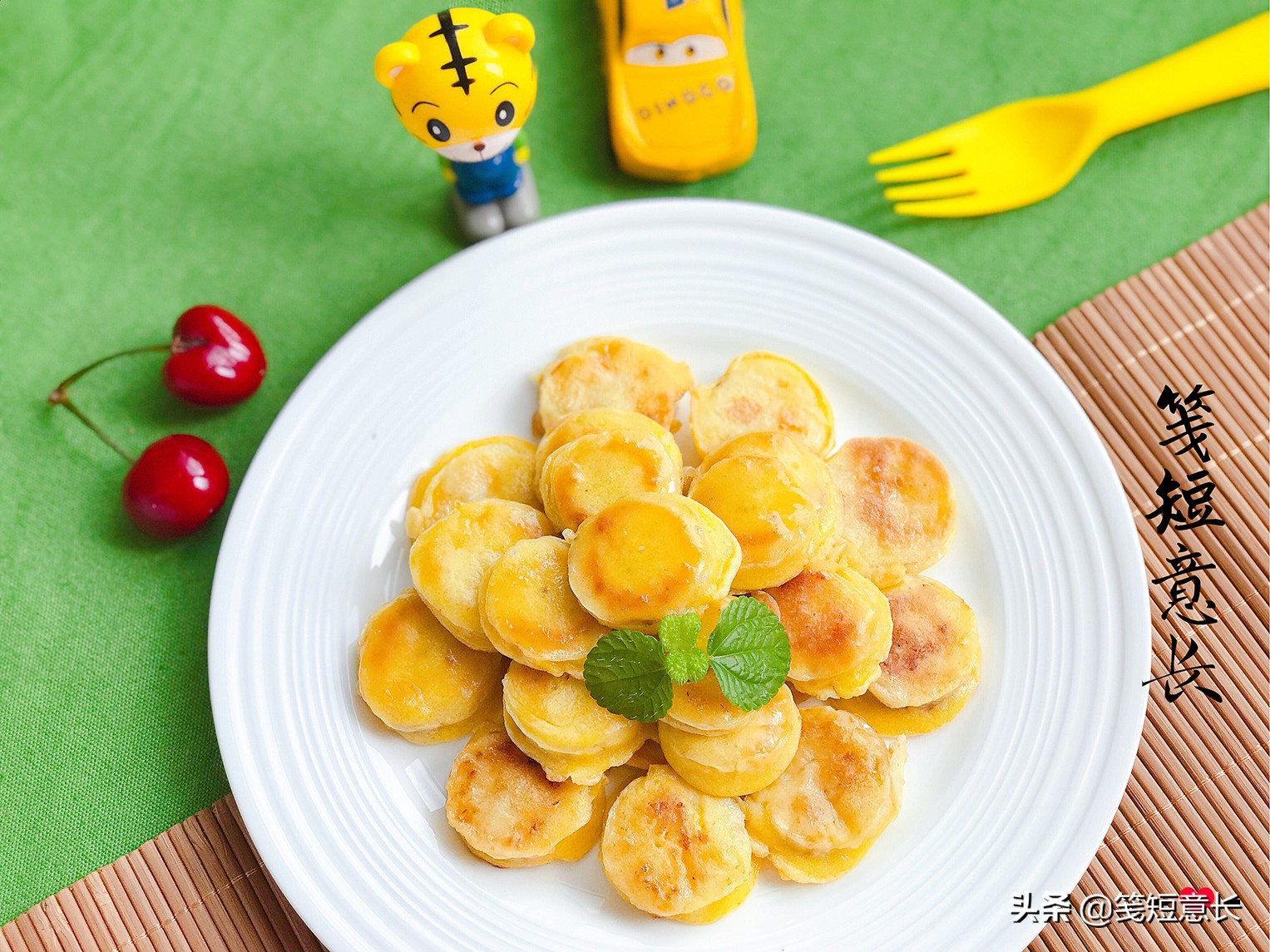 香蕉饼简单摆摊,如何制作香蕉饼不用一滴水一滴油