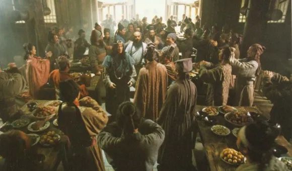 98水浒传肌肉,98版水浒传里的肌肉男景阳冈