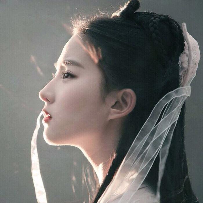 桃花眼杏眼是什么眼型,桃花眼的类型分几种