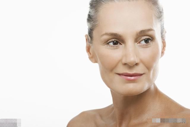 一招解决老年斑的最有效方法,老年斑最简单的解决办法