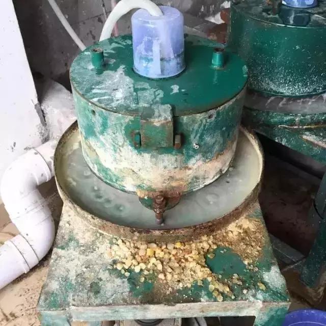 蜜蜡珠子怎么加工视频,蜜蜡珠子怎么做出来