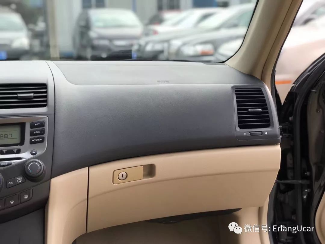 感受老车魅力仅4.5万公里第七代雅阁