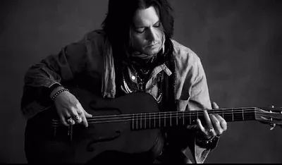 民谣吉他的演奏技巧与表现,民谣吉他哪一个稳定性好初学者