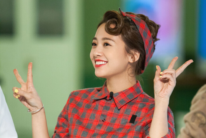 16岁出道，27岁再战韩国，靠综艺翻红的鬼鬼却让何炅大呼心疼