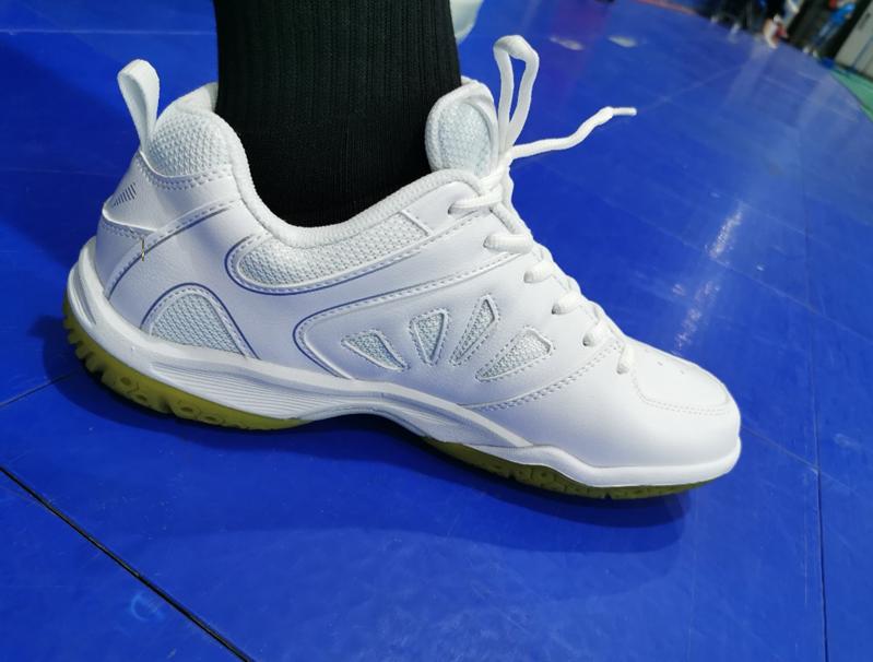 川崎羽毛球鞋追风系列k388d,川崎k359羽毛球鞋测评