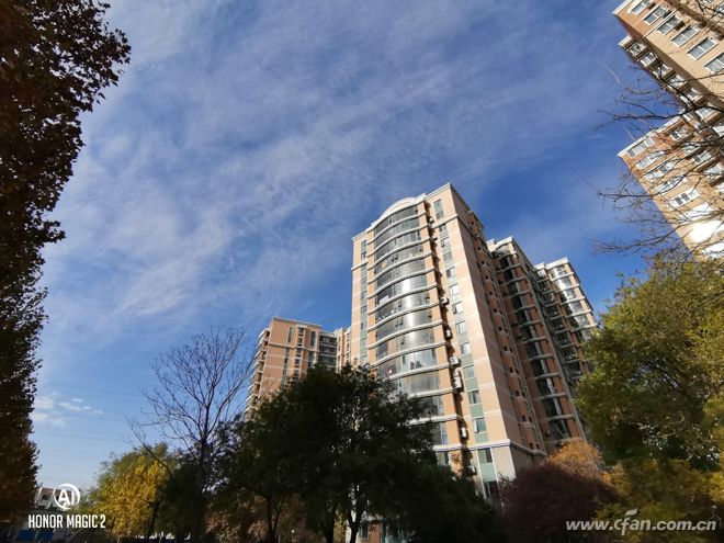 荣耀magic2全面屏,为什么荣耀magic2才1600万像素