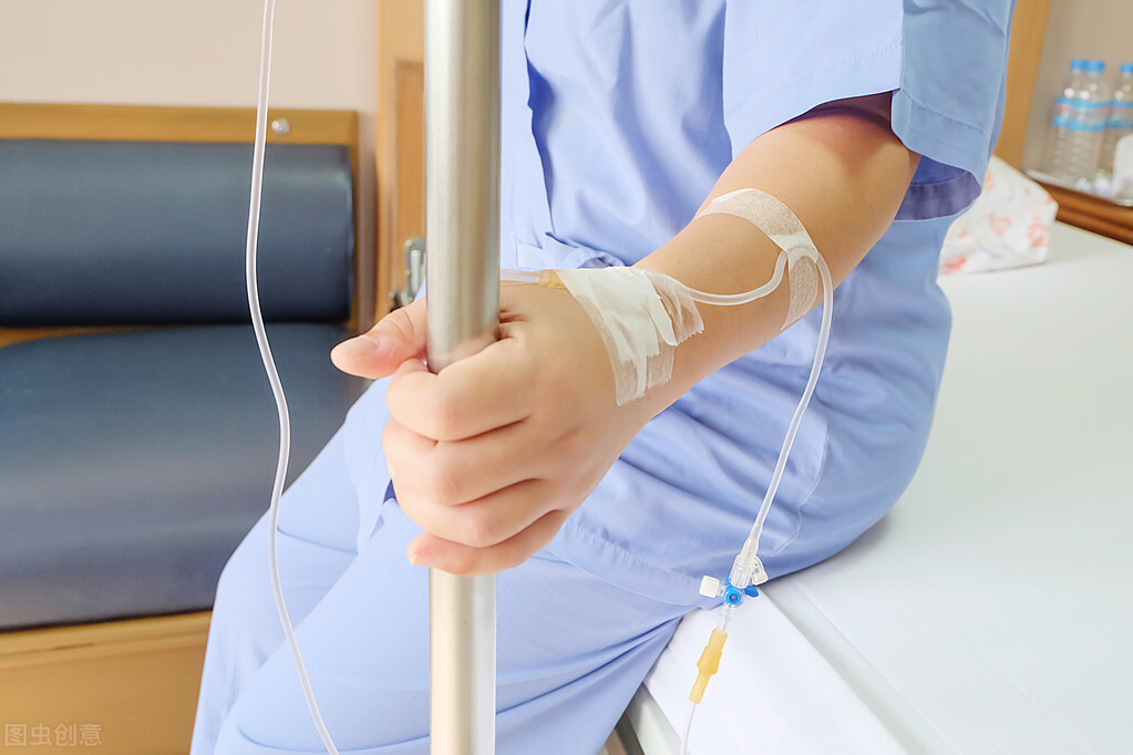 大肠癌如何治疗?术前放疗和术后放疗有何不同?