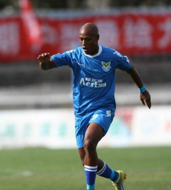 中国足球史上最强的十大外援,大连阿尔滨外援西班牙国脚