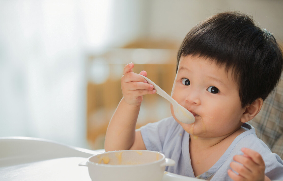 宝宝6个月不睡整觉,为什么6个月的宝宝还不能睡整觉