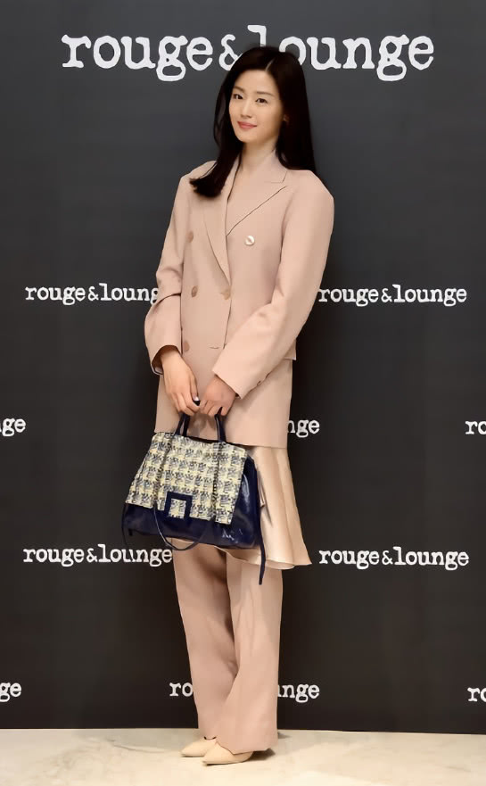 全智贤范冰冰阿迪达斯,全智贤代言的服装品牌