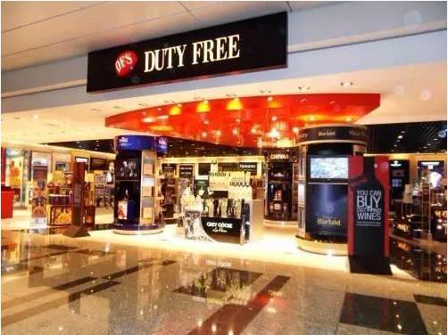 戴15元手表,却秘密捐出560亿:人活到极致,一定是素与简