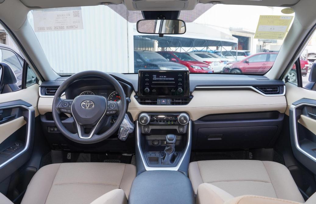 RAV4荣放中控台异响，可能是这些因素导致的，解决方法了解一下