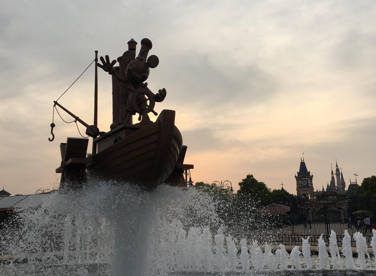 央行等五部门发文！和HK比，上海到底差在哪里？