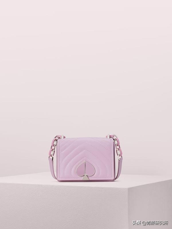 春夏十款必买轻奢包包,轻奢小众品牌包包推荐