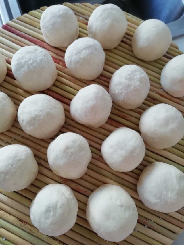 热水把面粉烫死了怎么办,水太热了把面给烫死了怎么办