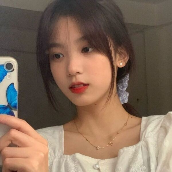 头发干枯毛躁受损严重用什么护发,改善头发干枯毛躁的护发步骤