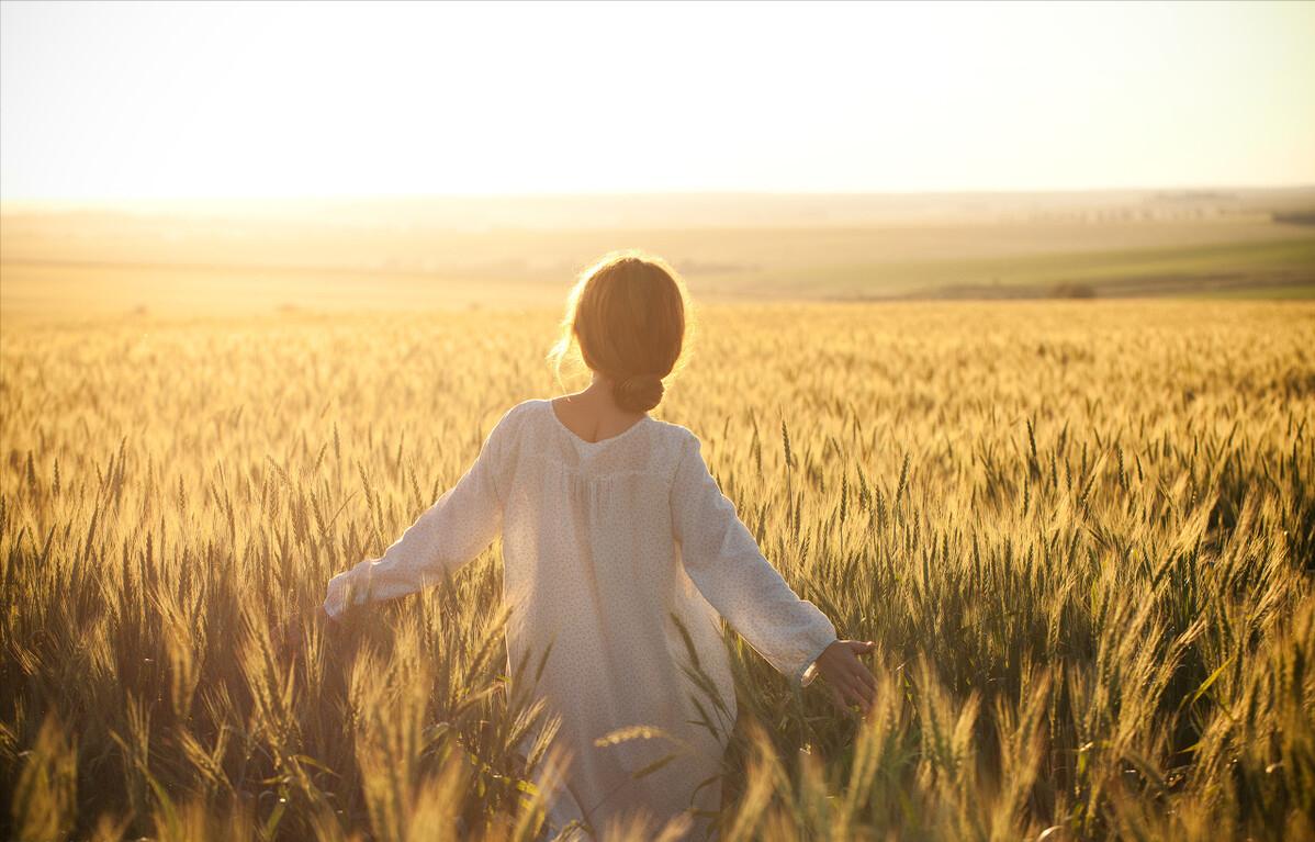 总有一天你会明白，爱一个男人最好的方式，其实是拖延