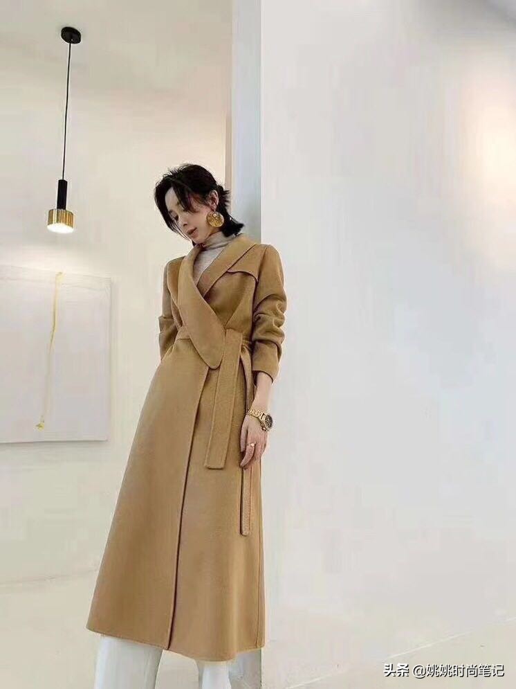 什么羊绒大衣好看又不显皮,羊绒大衣买什么颜色经典百搭洋气