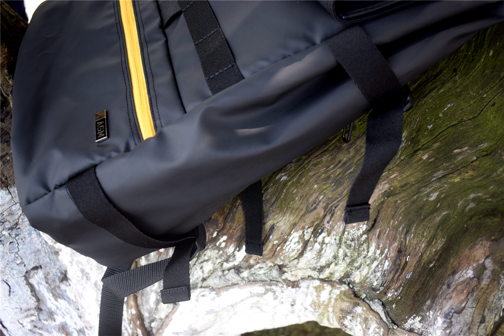 黑色软皮双肩包测评,耐脏双肩包测评