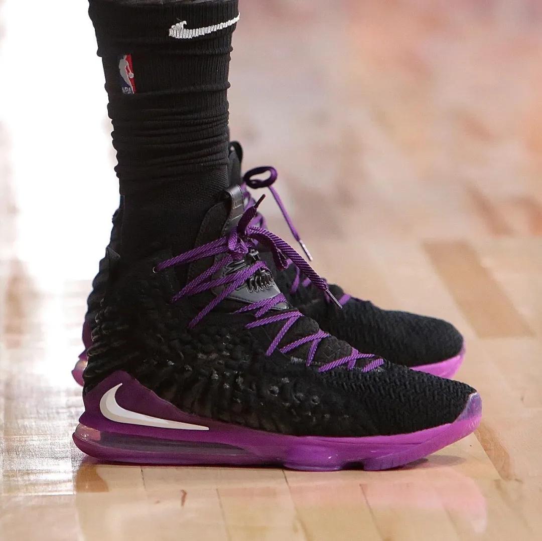 nba球员上脚雄鹿队球鞋科比很帅,nba球星上脚球鞋塔克