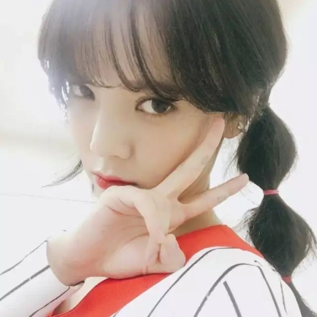 丸子头不好看视频展示,丸子头真的绝了蓬松又可爱