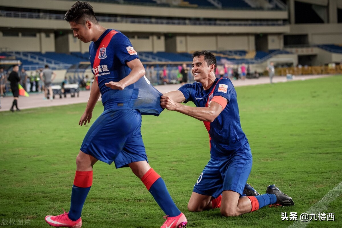 判罚反复让人诟病，换人弄错，郑龙一脸懵逼，中超如何让我说爱你