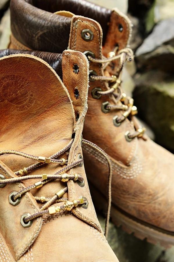 有鞋带的鞋子怎么穿更好看,一双鞋的鞋带