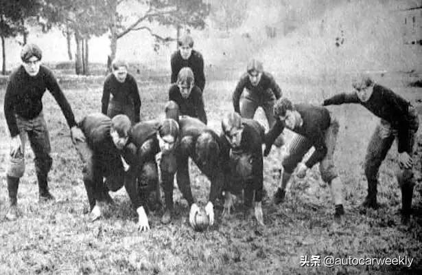 是时候穿卫衣骚起来了——瞧瞧张小龙