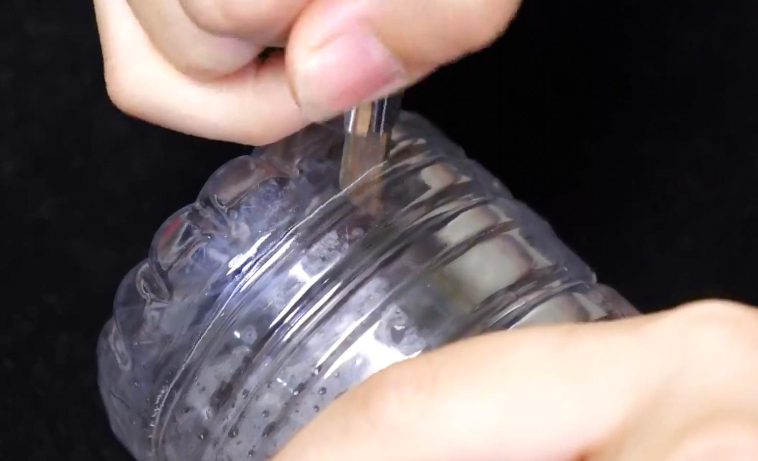 电动打蛋器打蛋不费力太好用了,打蛋器不用买用塑料瓶做