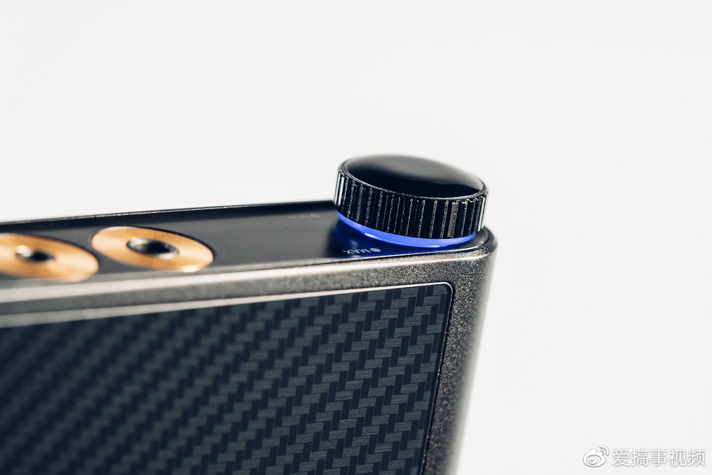 飞傲随身旗舰m15评测,飞傲m15性能及输出接口