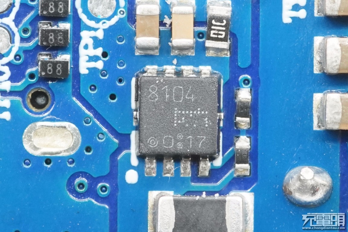 征拓20w快充拆解,征拓100w桌面充电器