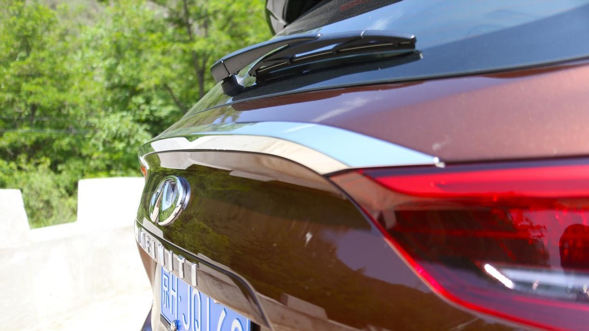 细节全面解析汽车,英菲尼迪qx50悦享版自驾