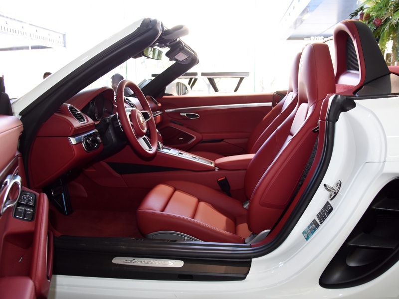 保时捷718适合代步吗,保时捷718购买过程