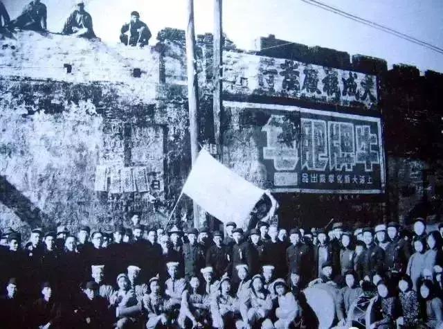 今年一百岁的她，织出全世界最细的纱