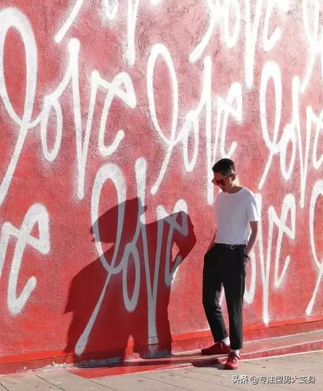 白t男生怎么穿,男人穿什么样的白衬衫好看