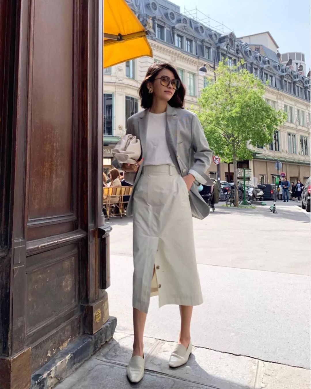 elborndoris穿搭博主,elborn素色穿搭