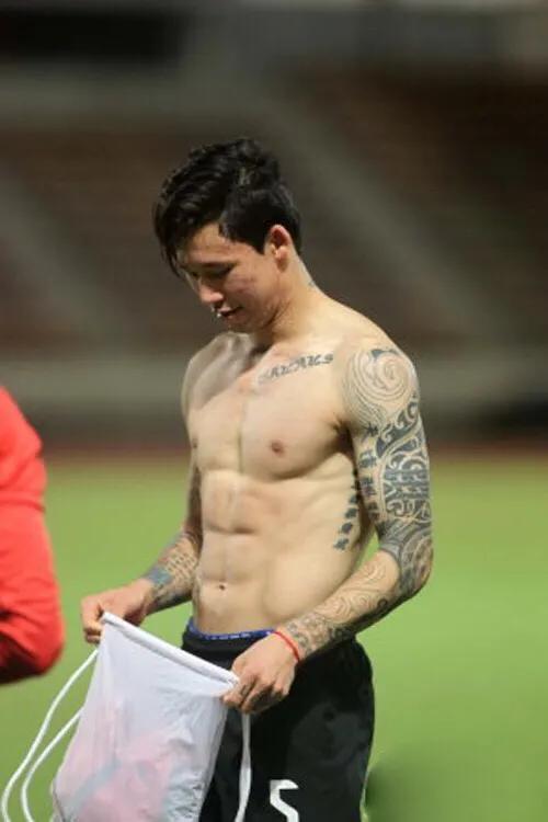 国足与越南男足身材对比,国足身体素质对比