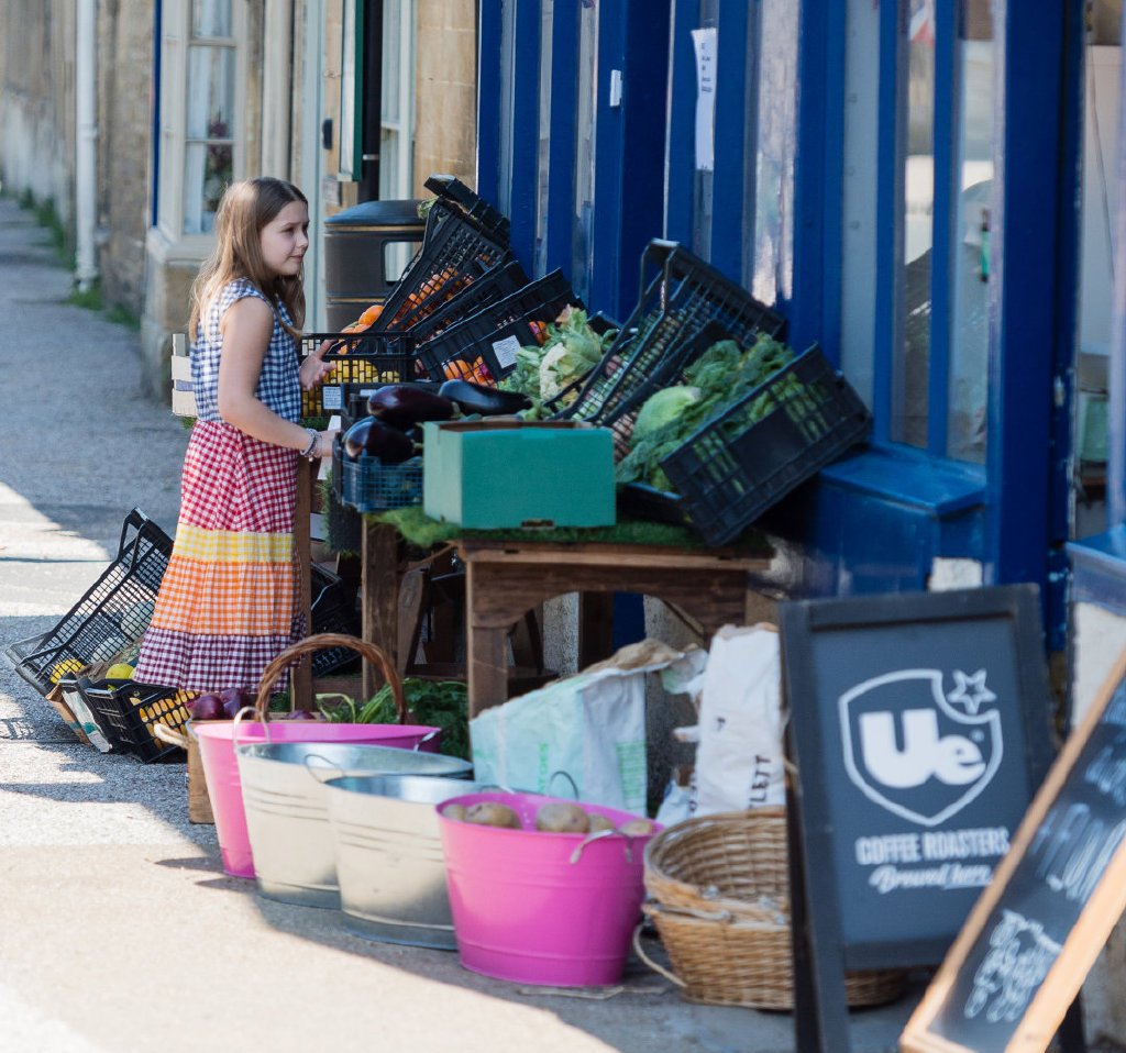 贝克汉姆新短发,贝克汉姆短发最新