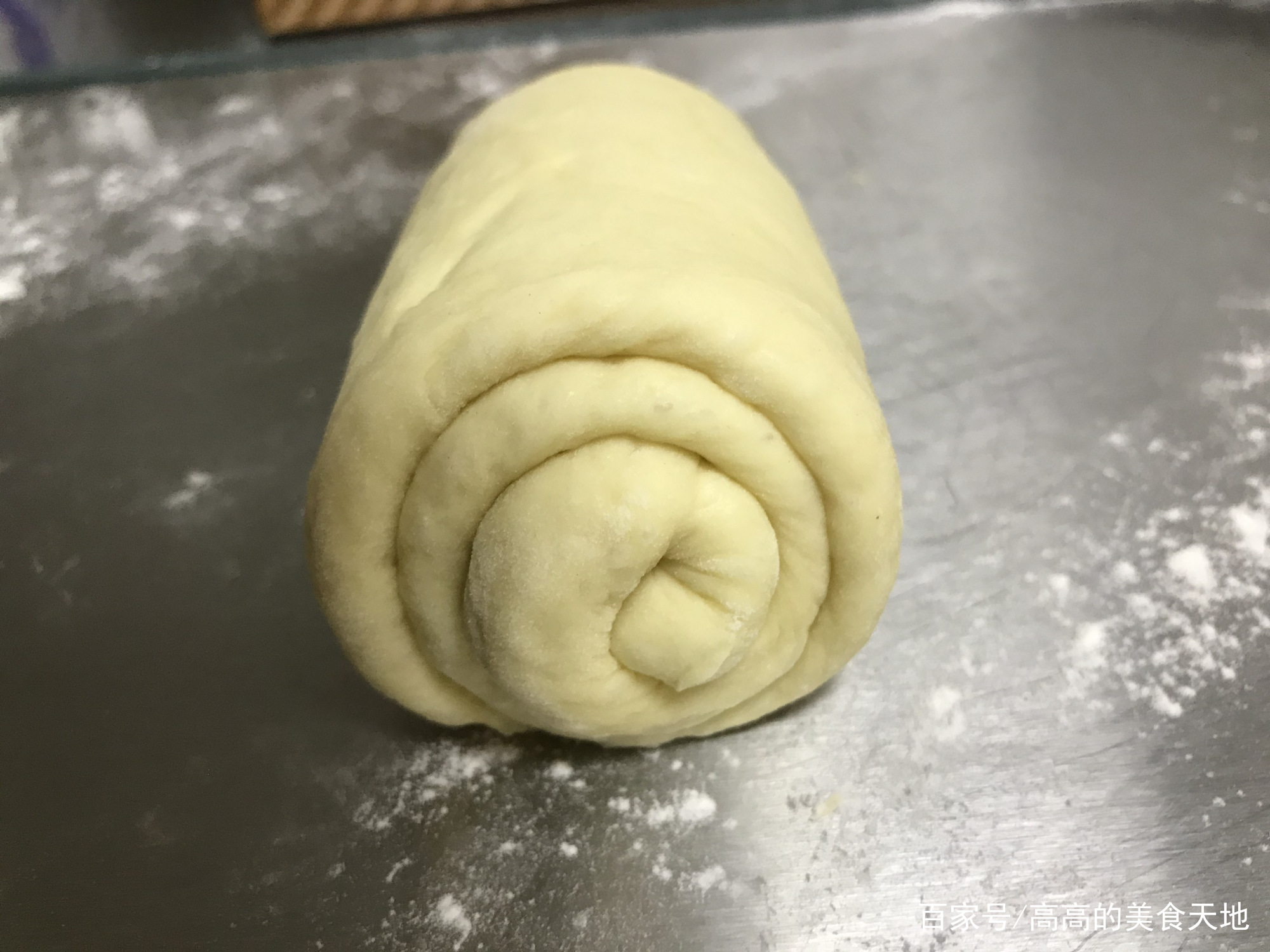 烘焙面包怎么做才松软,自制面包怎么才能不硬