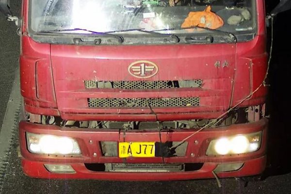 遮挡号牌驾驶本扣12分还能开车吗,现在故意遮挡号牌到底扣多少分