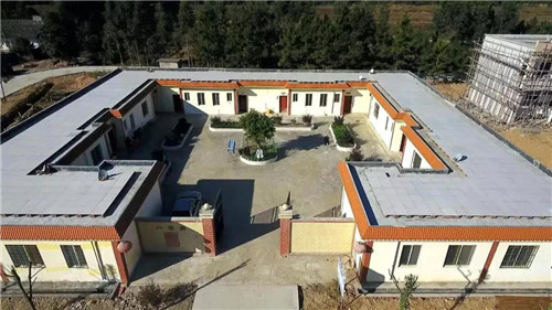 深晚关注｜这个贫困村居然开起洗车店？还建四合院、加工厂？原来是……