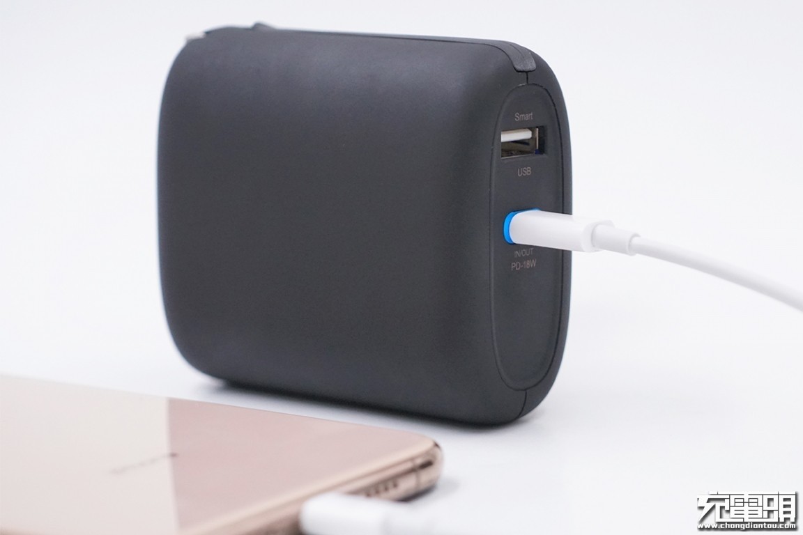 百达星连pt65s,百达星连无线充移动电源