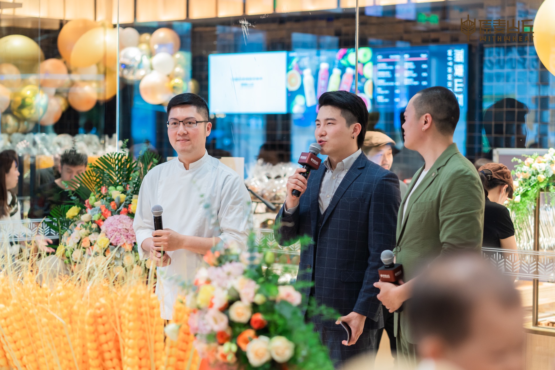 【原麦山丘天河城店盛大开业只能吃不能买疯狂来袭】