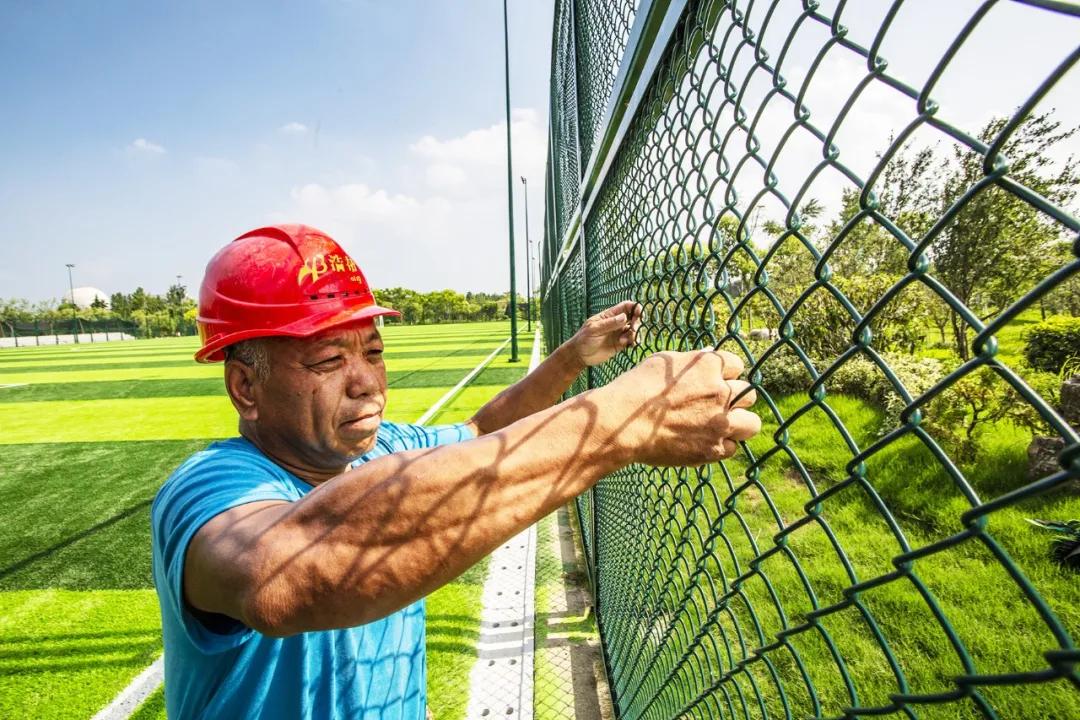 24个连片足球场在哪里,西安对外开放足球场免费