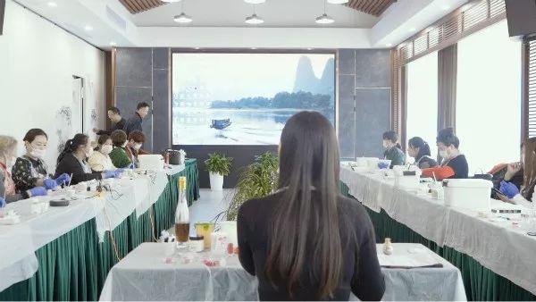 秋葵色口红,专属口红定制