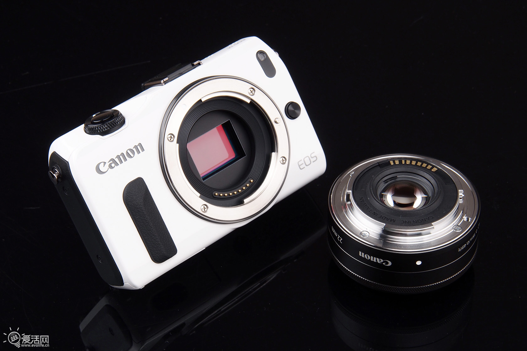 富士微单和尼康全画幅微单哪个好,索尼微单相机值得入手的