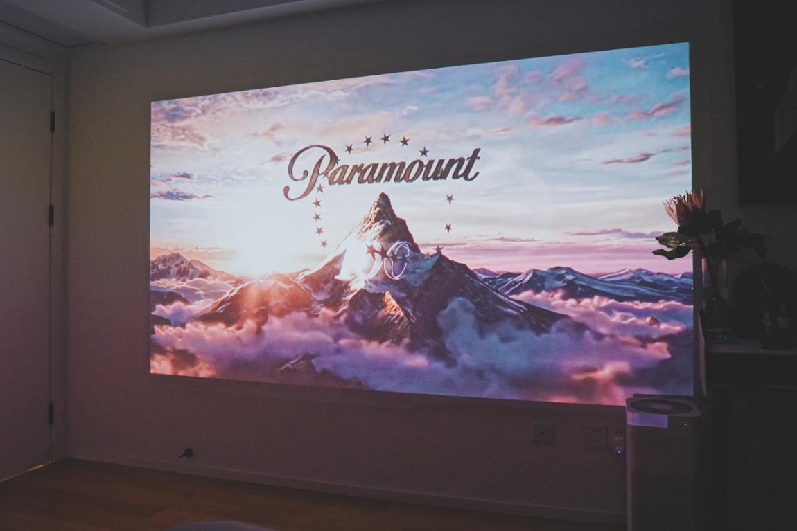 只会用投影办公看电影？看看90后都在如何花式玩转微型投影